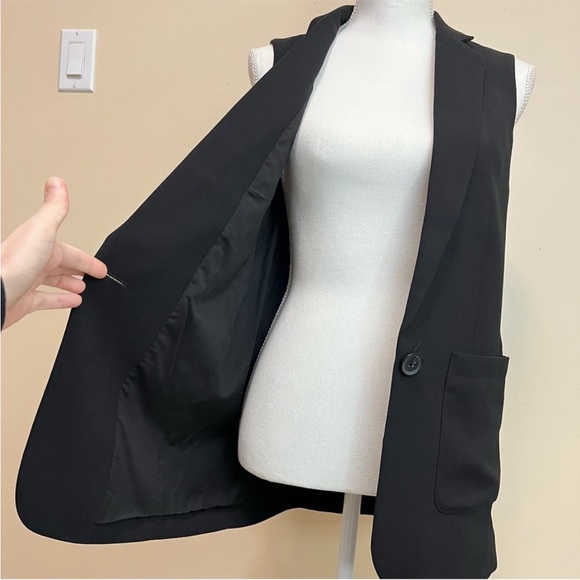 Express Single Button Sleeveless Blazer - Picture 2 of 12